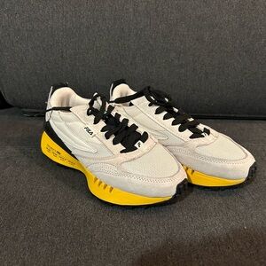 Fila Men’s White Sneakers with Yellow Midsole and Black Accents